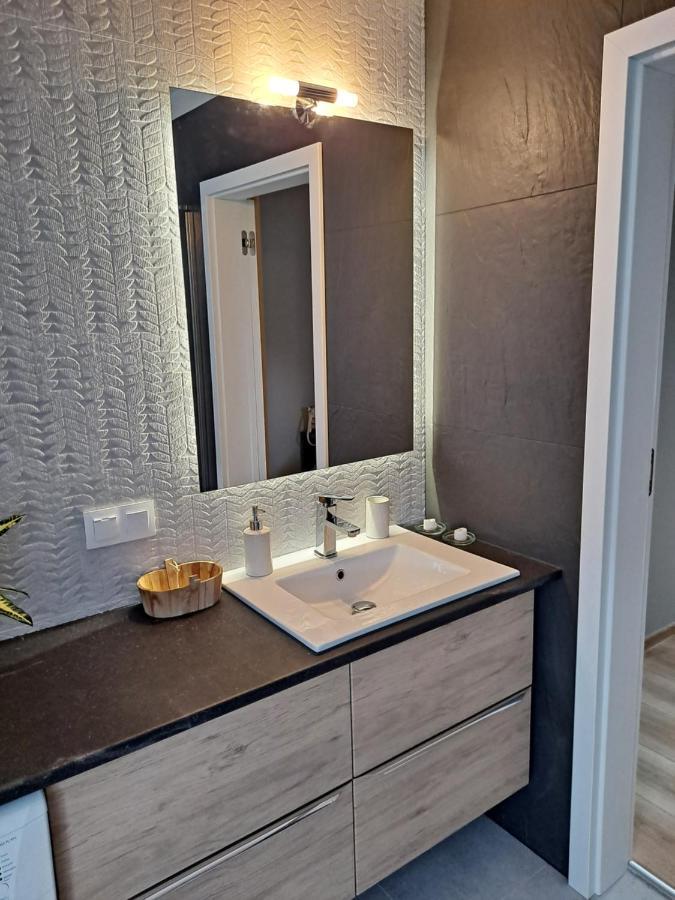 Jelonek Apartamento Jelenia Góra Exterior foto